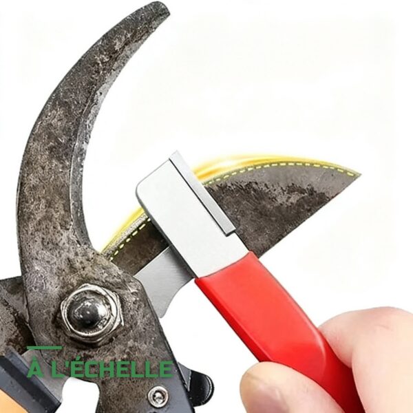 Affûteur Manuel pour Sécateurs et Outils